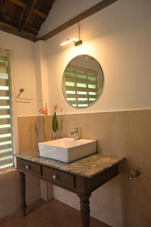 Pool Villa - The Humming Trees, Pala Lalam Exterior photo
